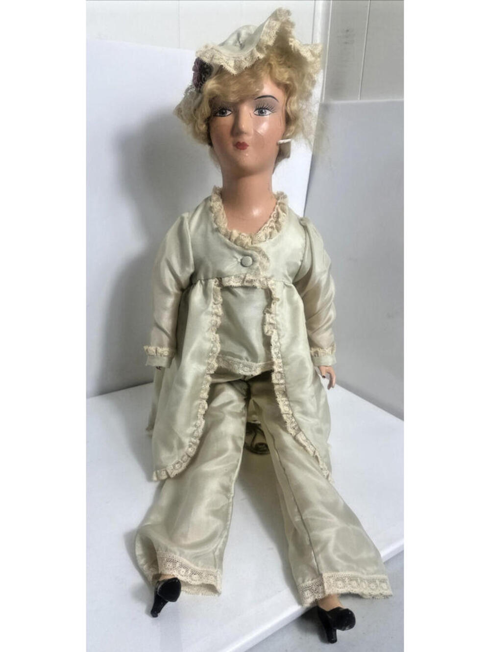 Vintage French Boudoir Anita Big Face Boudoir Vamp Doll Marked "V" 1920's